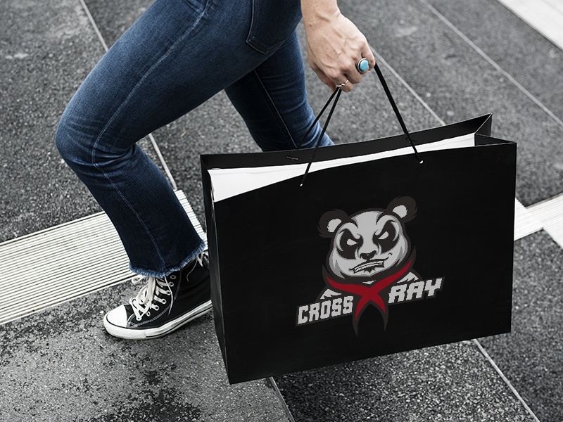 擁有Cross X-Ray LOGO設計的袋子，有著濃厚的潮流意涵。